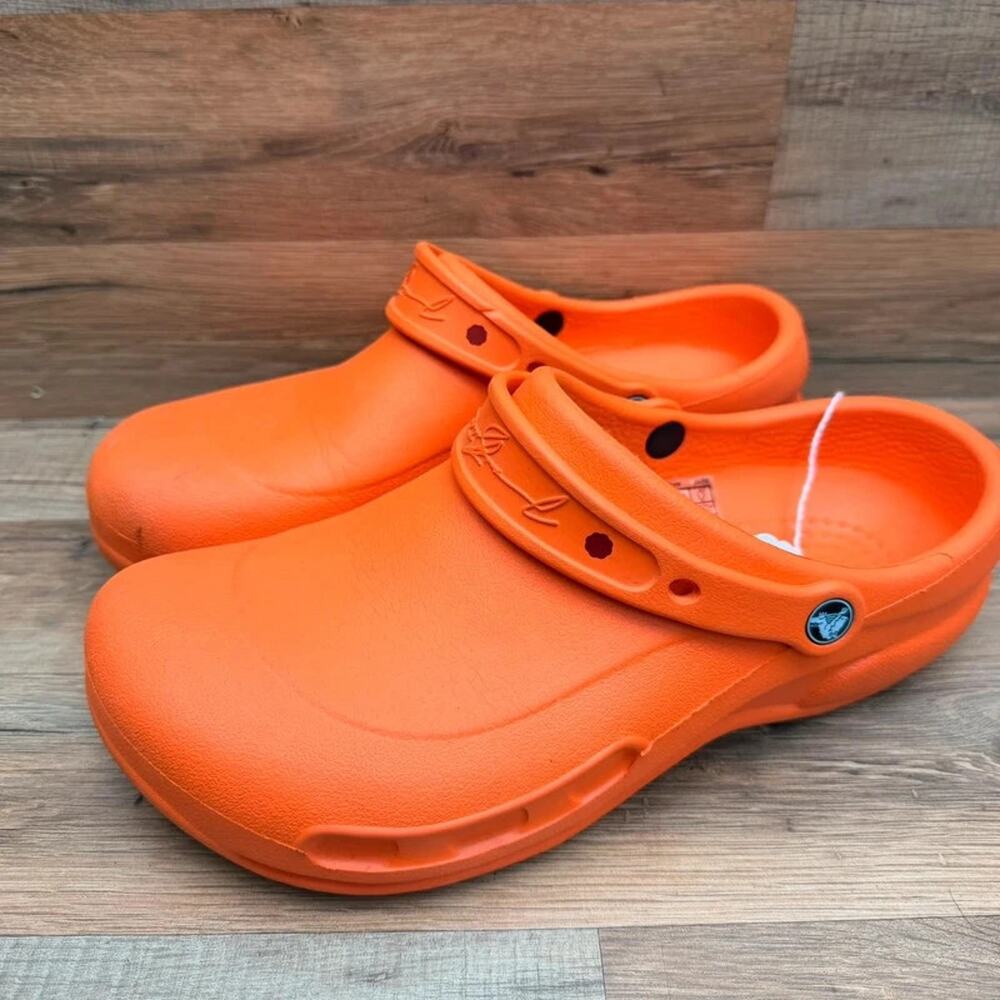 Crocs size M11 Mario Batali Signature Edition Non-Slip Sole Orange